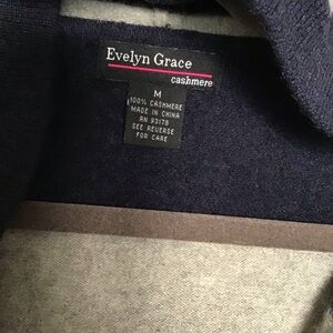 100% pure cashmere women’s sweater in a size medium by Evelyn Grace. New